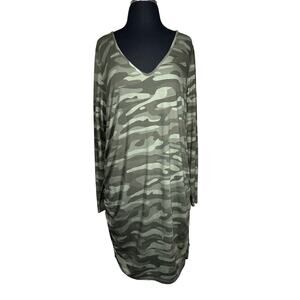 Torrid Super Soft Tunic Tee Long Sleeves Shirred Sides Green Camo 2X Stretchy